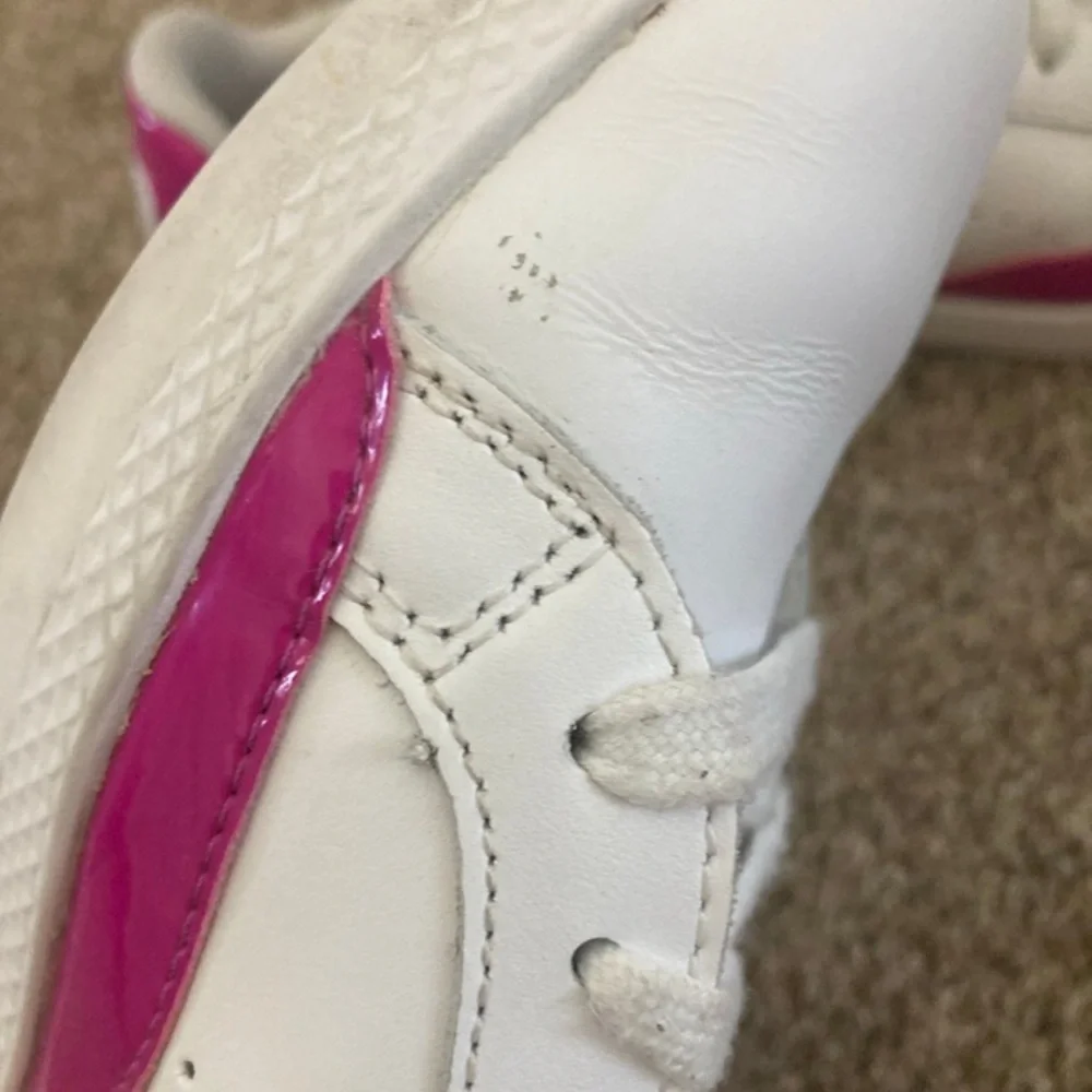 Puma Women's White and Pink Sneakers - Picture 10 of 10